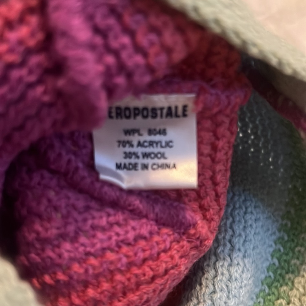 Multicolor winter hat - Picture 2 of 2